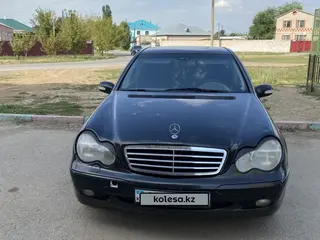 Mercedes-Benz C 320