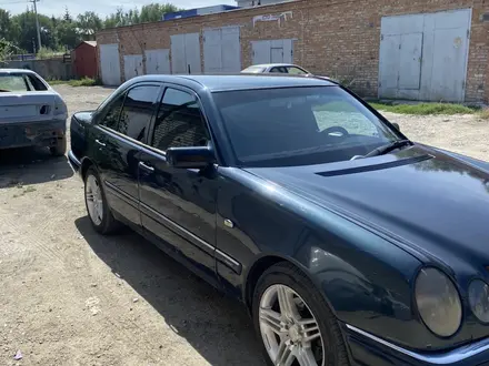 Mercedes-Benz E 280 1996 года за 2 050 000 тг. в Усть-Каменогорск – фото 2