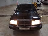 Mercedes-Benz E 260 1992 года за 1 551 681 тг. в Астана