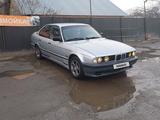 BMW 525 1990 года за 1 700 000 тг. в Алматы – фото 4