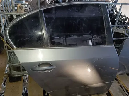 Дверь задняя правая на BMW E60 из Германии за 30 000 тг. в Караганда