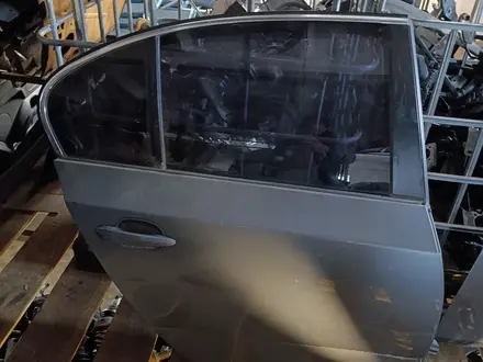 Дверь задняя правая на BMW E60 из Германии за 30 000 тг. в Караганда – фото 2