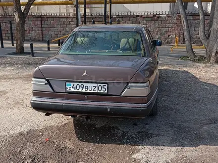 Mercedes-Benz E 230 1991 года за 600 000 тг. в Алматы – фото 5
