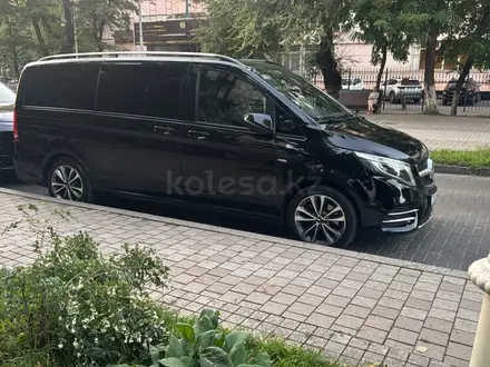 Mercedes-Benz V 250 2018 года за 21 000 000 тг. в Алматы – фото 3