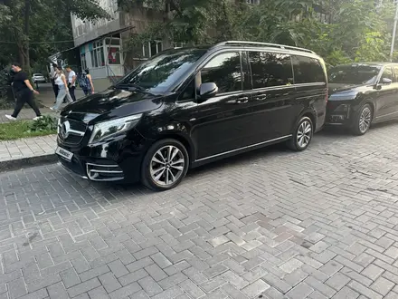 Mercedes-Benz V 250 2018 года за 21 000 000 тг. в Алматы – фото 2