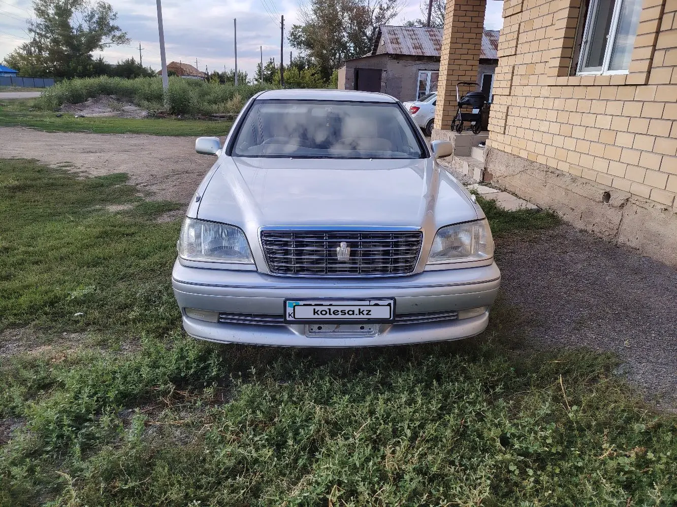 Toyota Crown, 2003