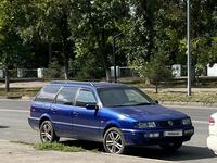 Volkswagen Passat 1994 годаүшін2 200 000 тг. в Усть-Каменогорск