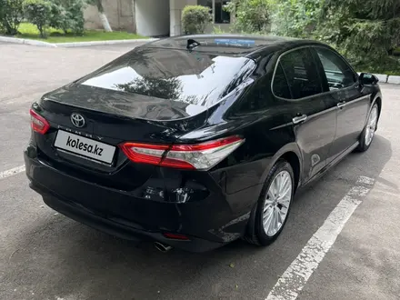 Toyota Camry 2019 года за 12 400 000 тг. в Алматы – фото 5