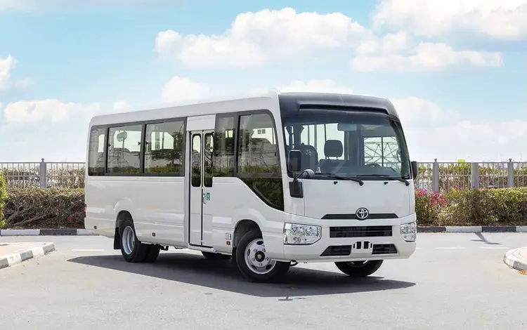 Toyota  COASTER 4,2 2024 года за 34 620 000 тг. в Актау