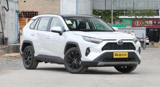 Toyota RAV4 2023 года за 17 500 000 тг. в Алматы