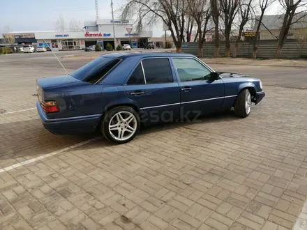 Mercedes-Benz E 280 1995 года за 3 500 000 тг. в Алматы – фото 13