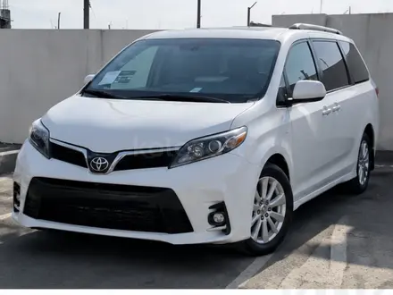 Toyota Sienna 2015 года за 11 000 000 тг. в Уральск
