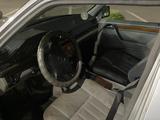 Mercedes-Benz E 200 1992 года за 1 600 000 тг. в Алматы – фото 4