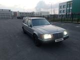 Mercedes-Benz E 320 1991 года за 1 550 000 тг. в Астана – фото 2