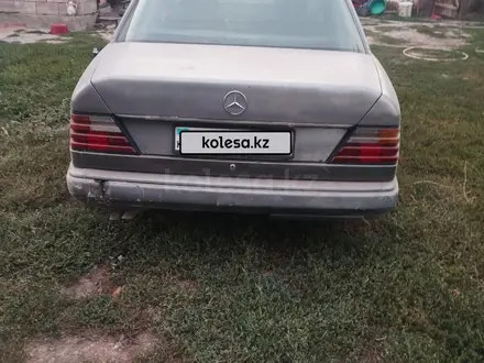 Mercedes-Benz E 300 1987 года за 500 000 тг. в Тараз – фото 2