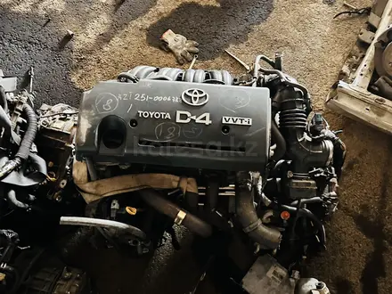 Двигатель на Toyota Avensis за 2 000 тг. в Алматы