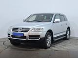 Volkswagen Touareg 2005 года за 3 690 000 тг. в Астана