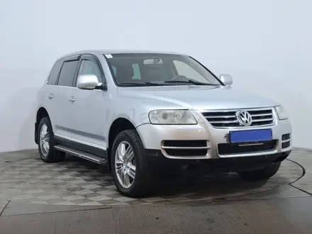 Volkswagen Touareg 2005 года за 3 690 000 тг. в Астана – фото 3