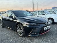 Toyota Camry 2021 года за 14 800 000 тг. в Шымкент