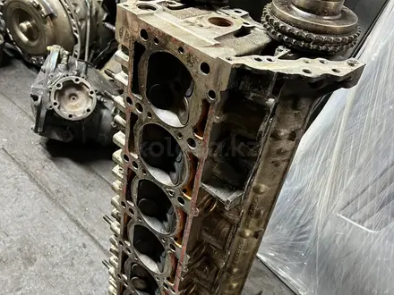 Привозной заряженный ГБЦ головка MERCEDES BENZ за 2 000 тг. в Алматы – фото 2