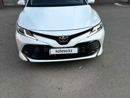 Toyota Camry 2018 года за 11 900 000 тг. в Балхаш – фото 9