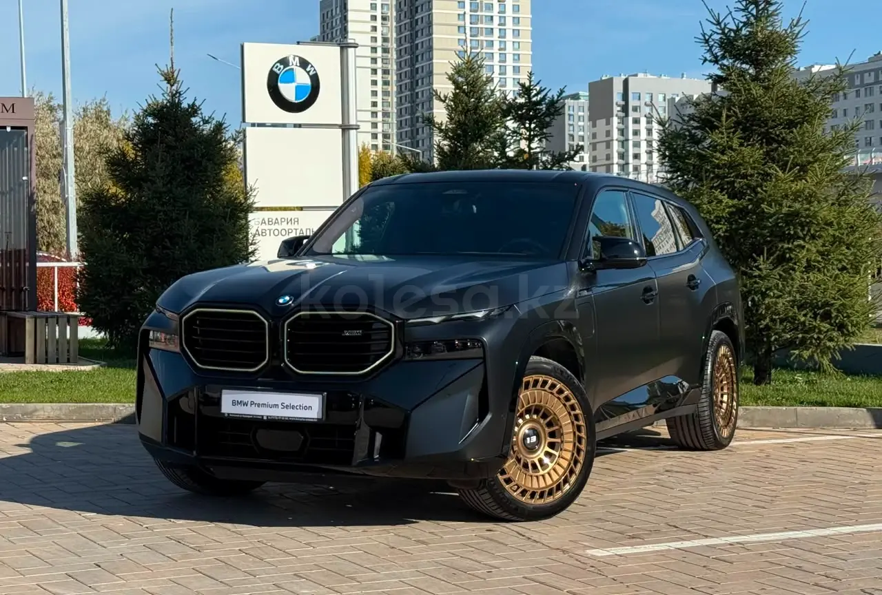 BMW XM, 2024