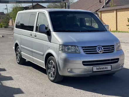 Volkswagen Multivan 2004 годаүшін8 000 000 тг. в Караганда – фото 2