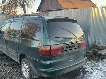 Volkswagen Sharan 2000 года за 1 500 000 тг. в Петропавловск – фото 4