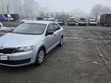 Skoda Rapid 2014 годаүшін3 700 000 тг. в Алматы – фото 2