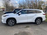 Toyota Highlander 2023 годаүшін22 900 000 тг. в Уральск