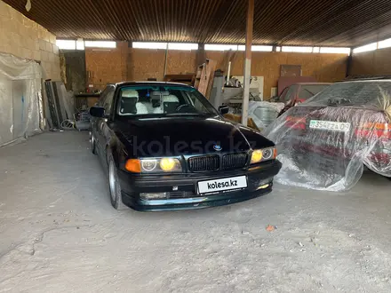 BMW 728 1997 года за 3 800 000 тг. в Караганда