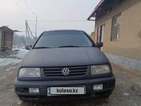 Volkswagen Vento 1994 годаfor1 350 000 тг. в Шымкент