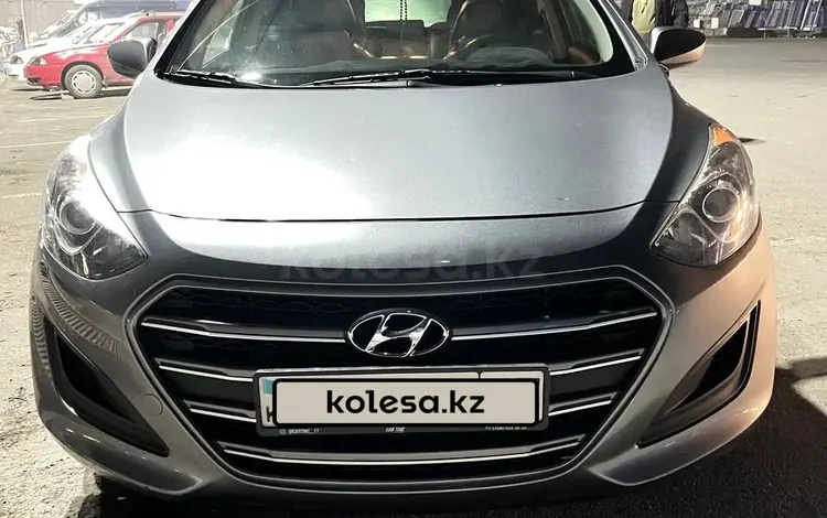 Hyundai Elantra 2015 годаfor6 500 000 тг. в Шымкент