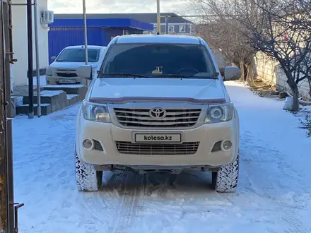 Toyota Hilux 2012 года за 9 800 000 тг. в Жанаозен – фото 2