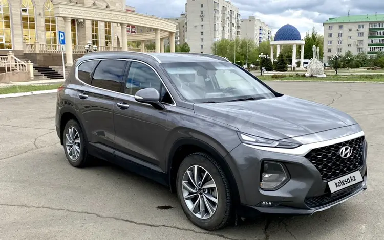 Hyundai Santa Fe 2019 годаүшін12 500 000 тг. в Уральск