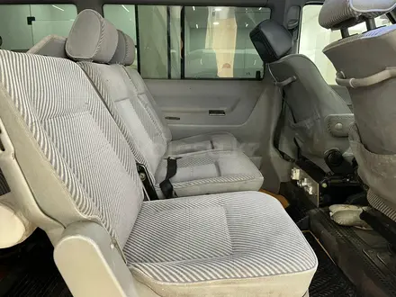 Volkswagen Caravelle 1993 года за 3 450 000 тг. в Астана – фото 8