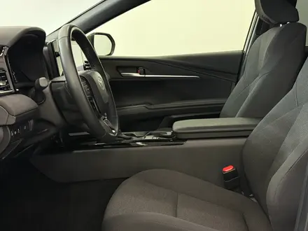 Toyota Camry Elegance 2024 года за 16 500 000 тг. в Астана – фото 12