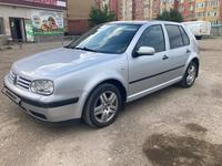 Volkswagen Golf 2001 года за 2 800 000 тг. в Актобе