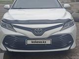 Toyota Camry 2020 года за 11 000 000 тг. в Алматы