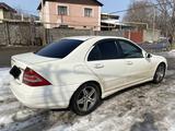 Mercedes-Benz C 200 2005 года за 3 500 000 тг. в Алматы – фото 2