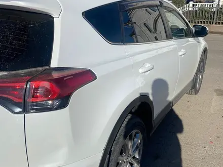 Toyota RAV4 2019 года за 14 800 000 тг. в Алматы – фото 5