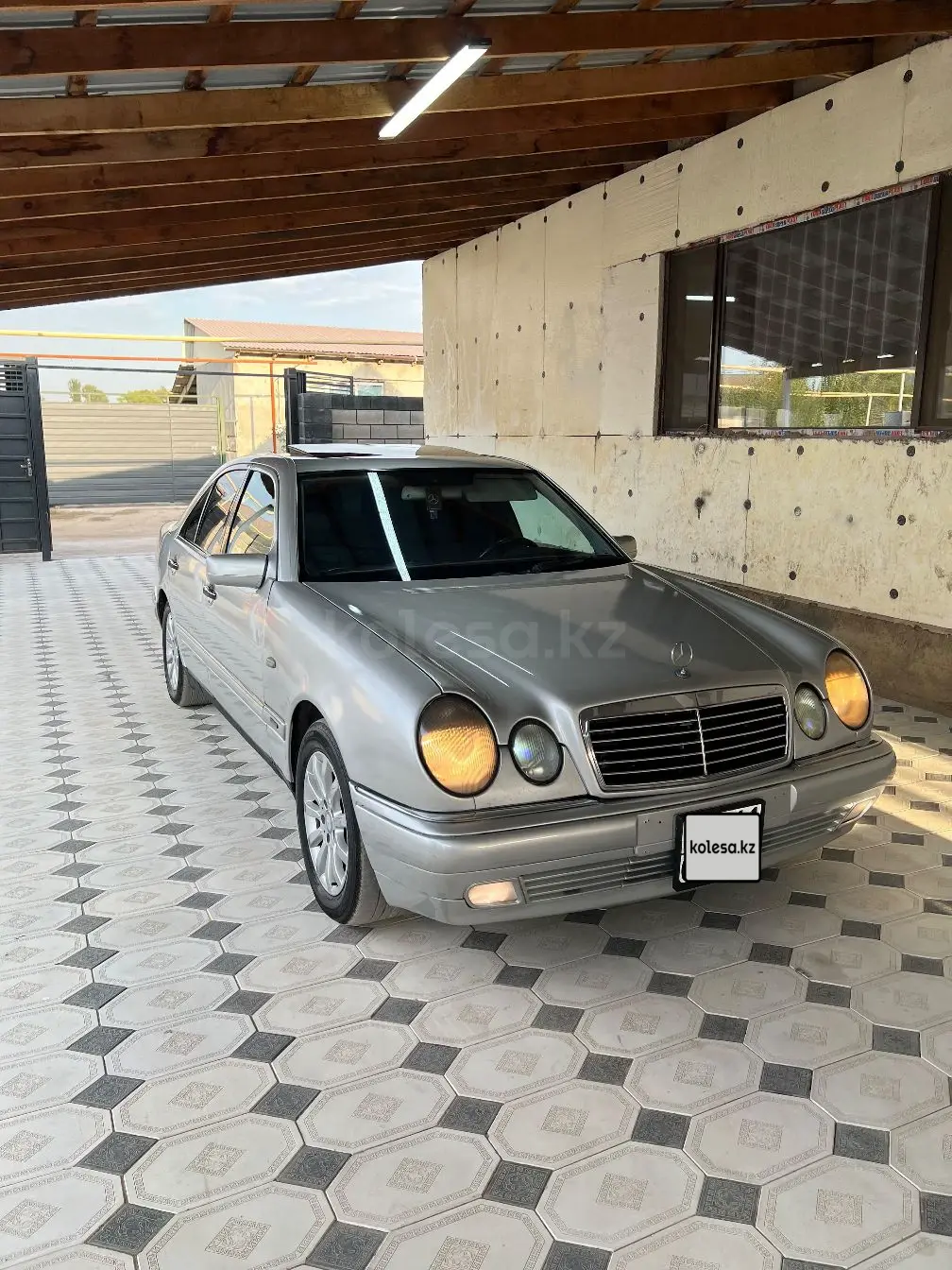 Mercedes-Benz E-Class, 1998