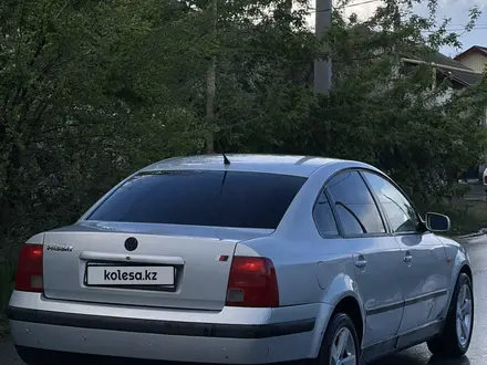 Volkswagen Passat 1999 года за 1 990 000 тг. в Костанай – фото 5