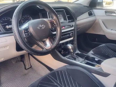 Hyundai Sonata 2017 года за 4 700 000 тг. в Уральск – фото 7