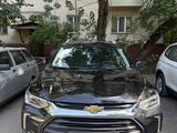 Chevrolet Tracker 2023 года за 7 300 000 тг. в Алматы – фото 2