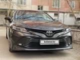 Toyota Camry 2019 года за 13 450 000 тг. в Аксай – фото 3