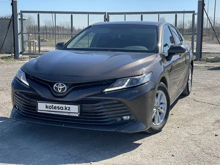 Toyota Camry 2019 года за 13 450 000 тг. в Аксай – фото 11