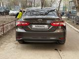 Toyota Camry 2019 года за 13 450 000 тг. в Аксай – фото 5