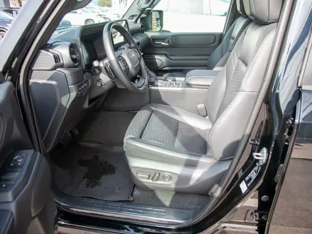 Toyota Land Cruiser Prado 2025 года за 43 000 000 тг. в Алматы – фото 10