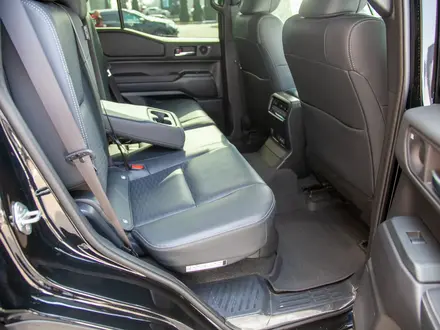 Toyota Land Cruiser Prado 2025 года за 43 000 000 тг. в Алматы – фото 16